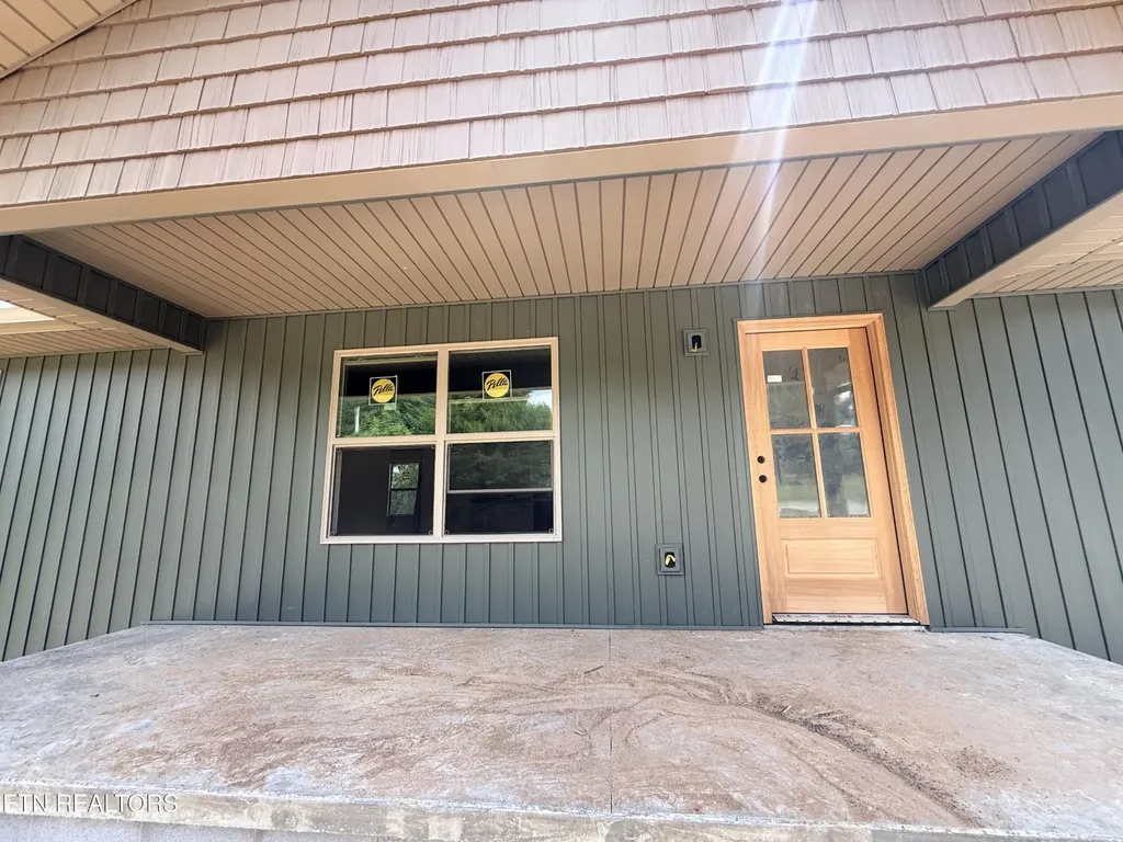 352 Old Wes Baldwin Road Jamestown TN 38556