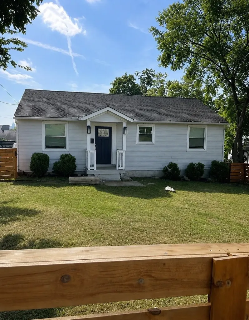 258 38th Ave, N Nashville TN 37209
