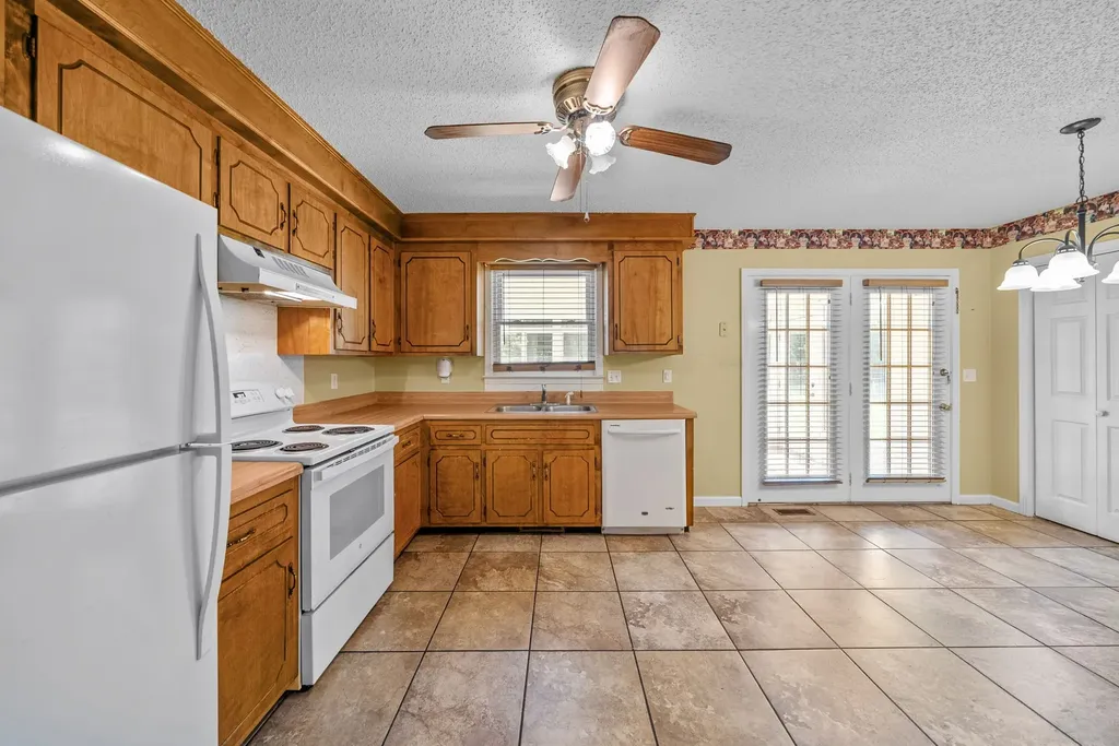 337 Kelsey Drive Clarksville TN 37042