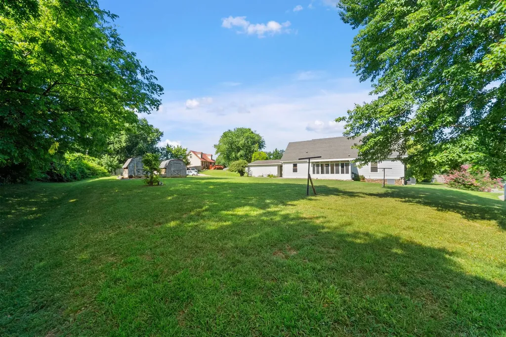 337 Kelsey Drive Clarksville TN 37042