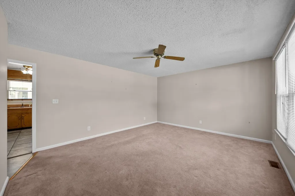 337 Kelsey Drive Clarksville TN 37042