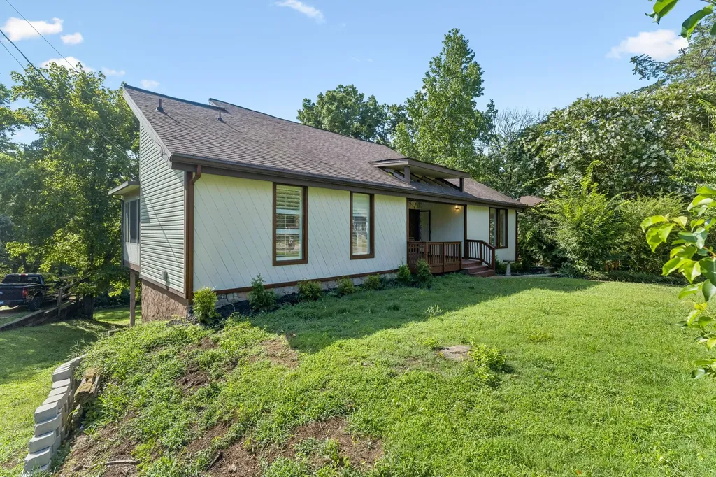 616 Belgium Drive Hermitage TN 37076