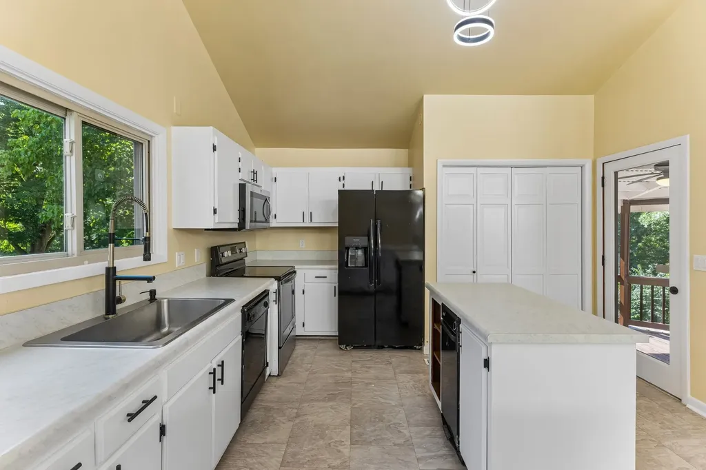 616 Belgium Drive Hermitage TN 37076