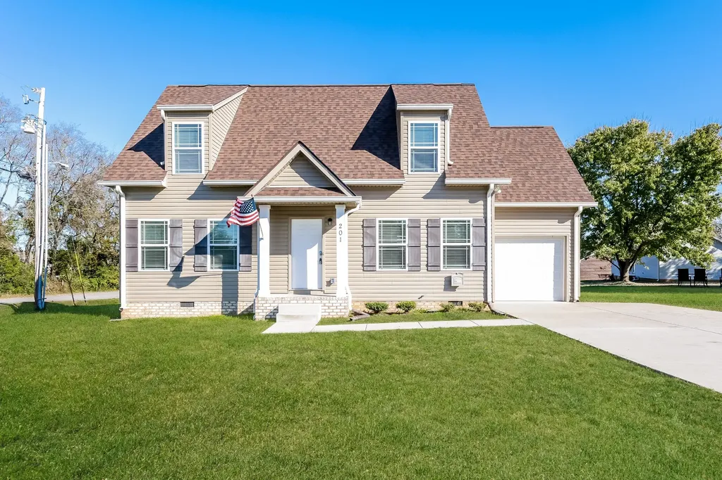 201 Stroud Drive Lebanon TN 37087