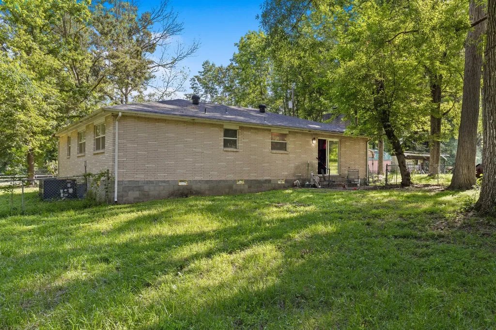 2262 Pleasant View Road Pleasant View TN 37146