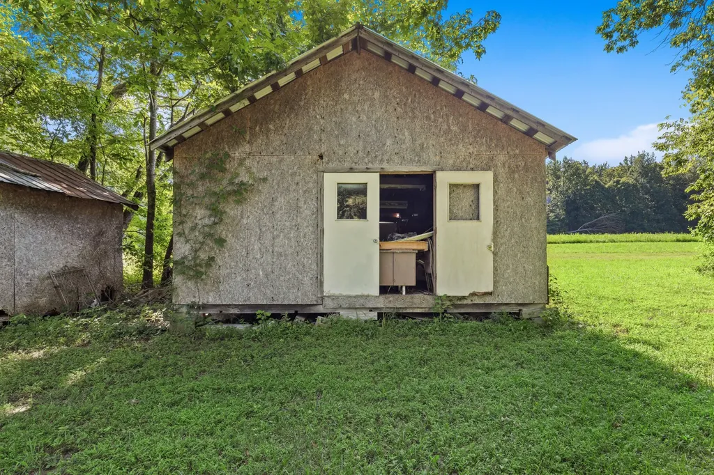 2262 Pleasant View Road Pleasant View TN 37146