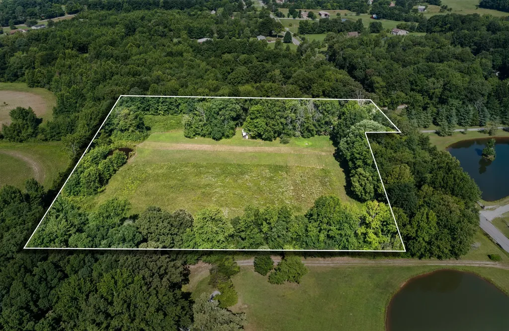 2262 Pleasant View Road Pleasant View TN 37146