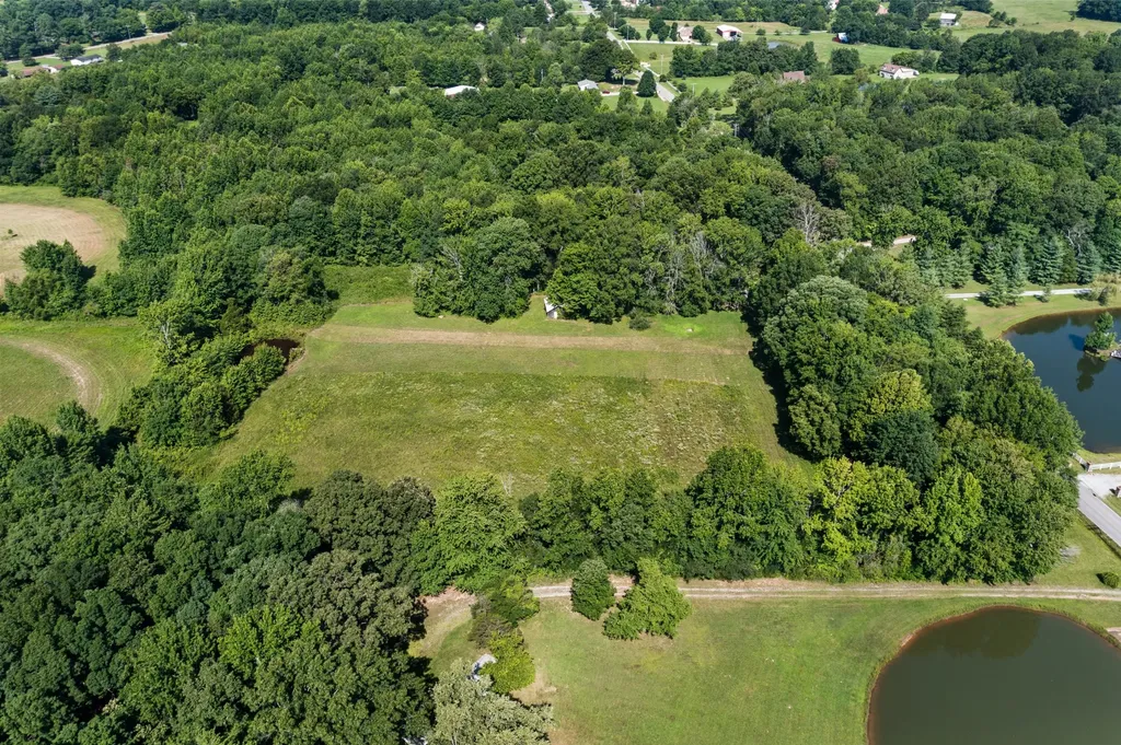 2262 Pleasant View Road Pleasant View TN 37146