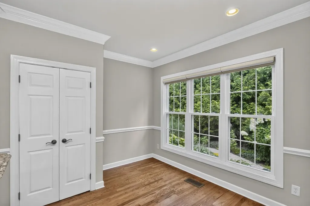 104 Stoneway Hendersonville TN 37075