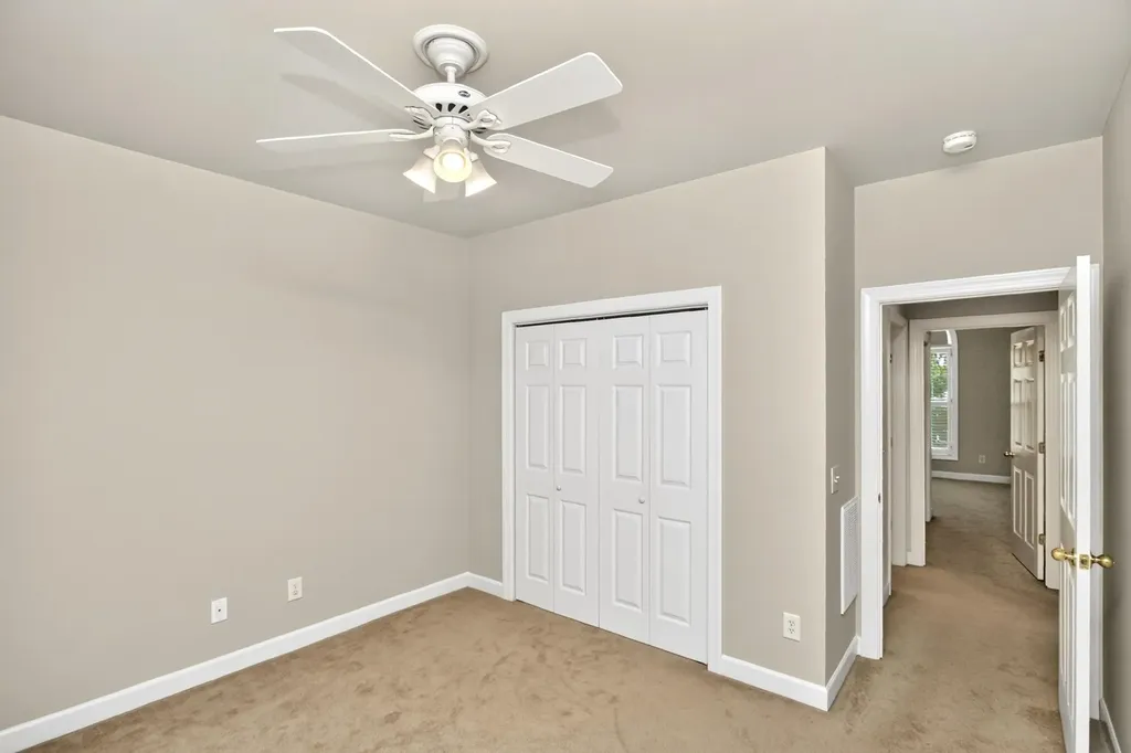 104 Stoneway Hendersonville TN 37075