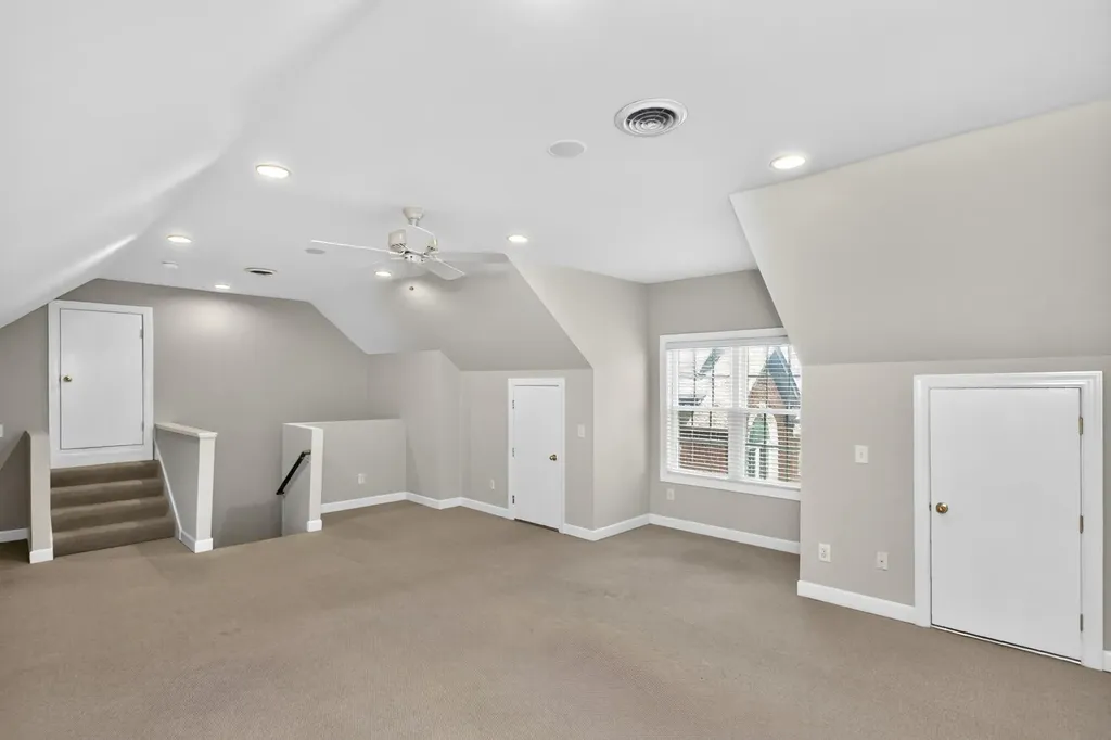104 Stoneway Hendersonville TN 37075