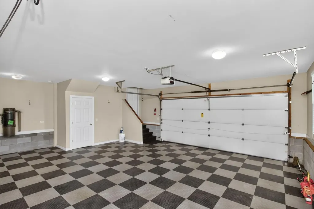 104 Stoneway Hendersonville TN 37075