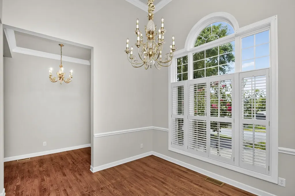 104 Stoneway Hendersonville TN 37075