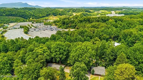 2106 Hickory Manor Road Sevierville TN 37862