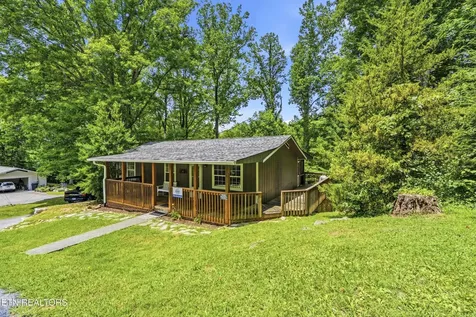 2106 Hickory Manor Road Sevierville TN 37862