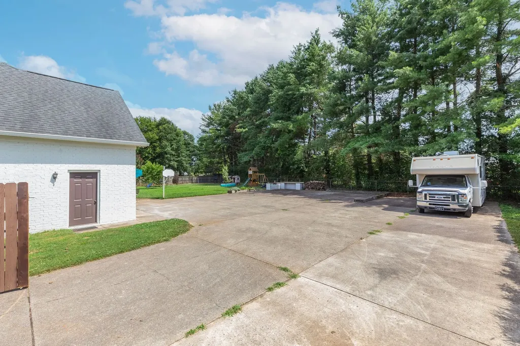 1181 Allen Road Murfreesboro TN 37129