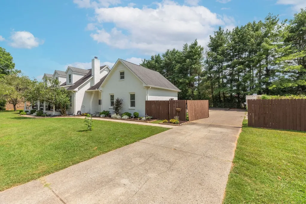 1181 Allen Road Murfreesboro TN 37129