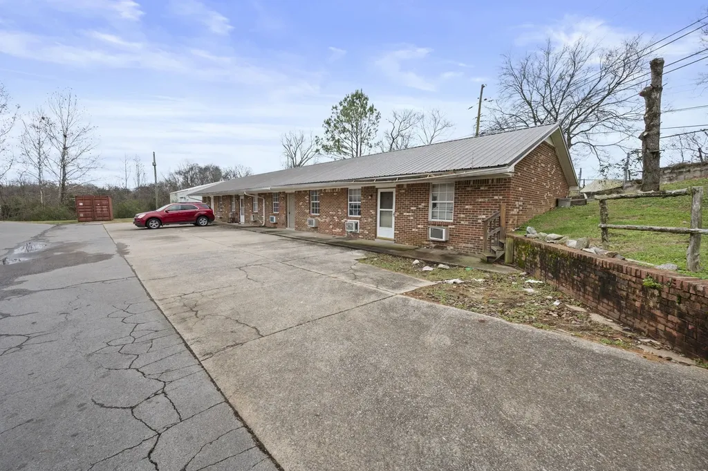 105 Walnut Street Clarksville TN 37042