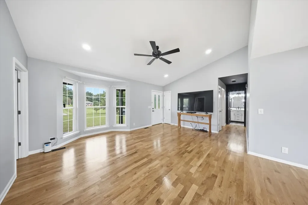 2068 Shawnee Lane Greenbrier TN 37073