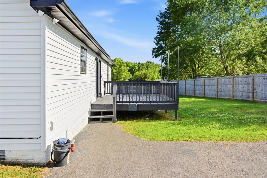 2068 Shawnee Lane Greenbrier TN 37073