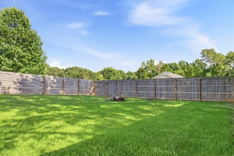 2068 Shawnee Lane Greenbrier TN 37073