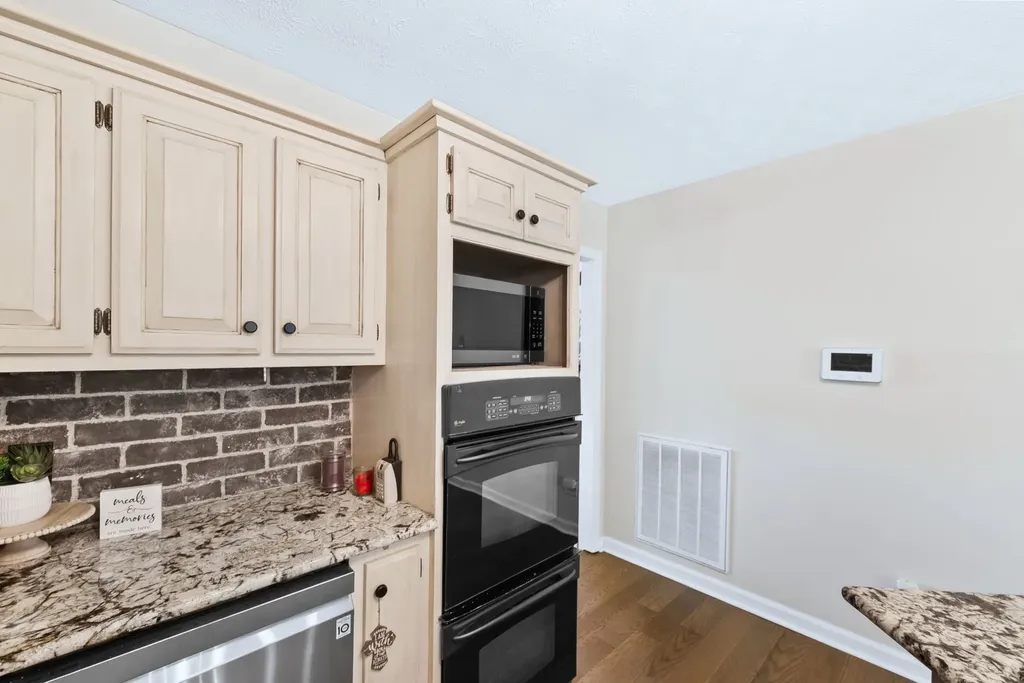 900 Dories Lane Lewisburg TN 37091