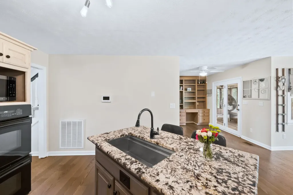 900 Dories Lane Lewisburg TN 37091