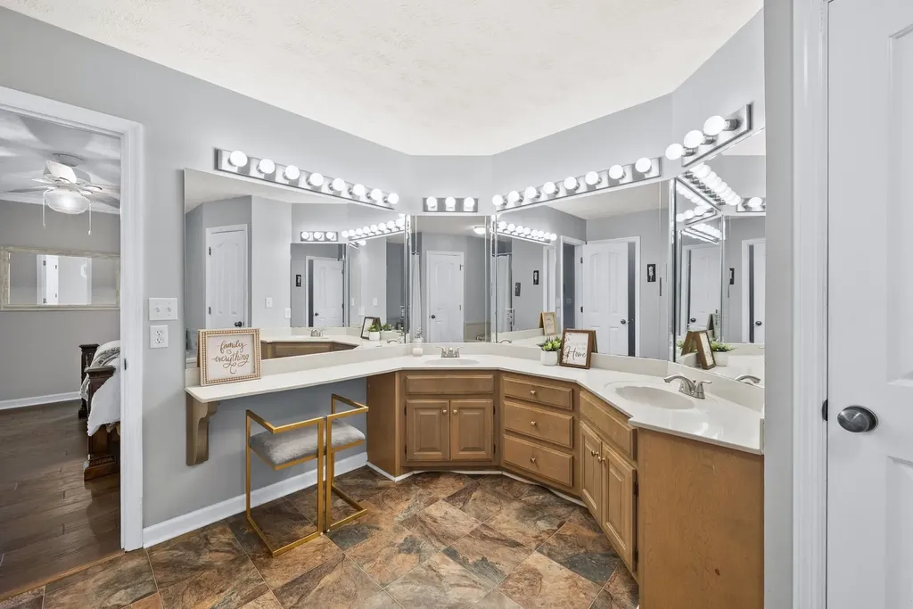 900 Dories Lane Lewisburg TN 37091