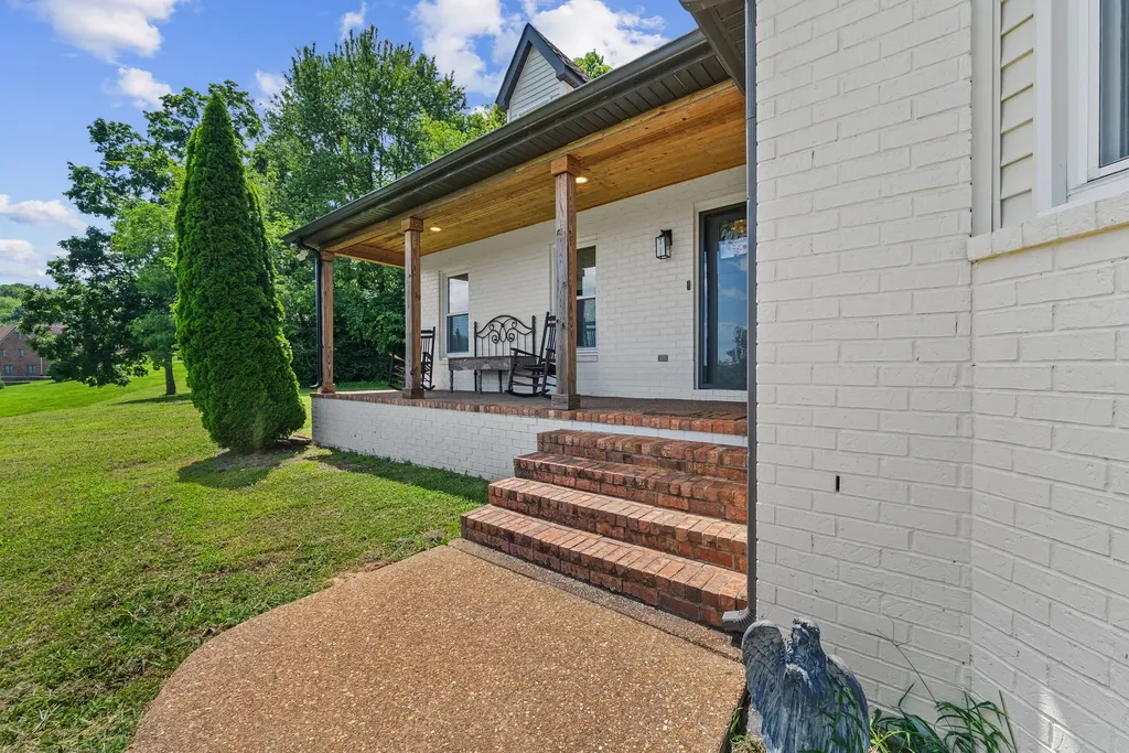 900 Dories Lane Lewisburg TN 37091