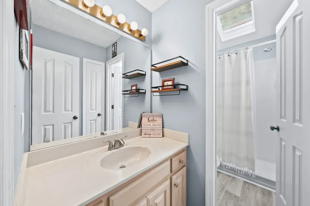 900 Dories Lane Lewisburg TN 37091
