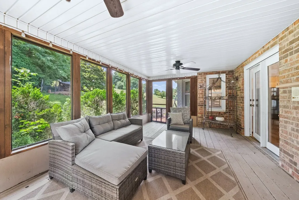 900 Dories Lane Lewisburg TN 37091