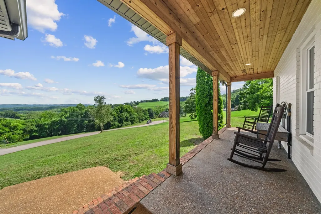 900 Dories Lane Lewisburg TN 37091