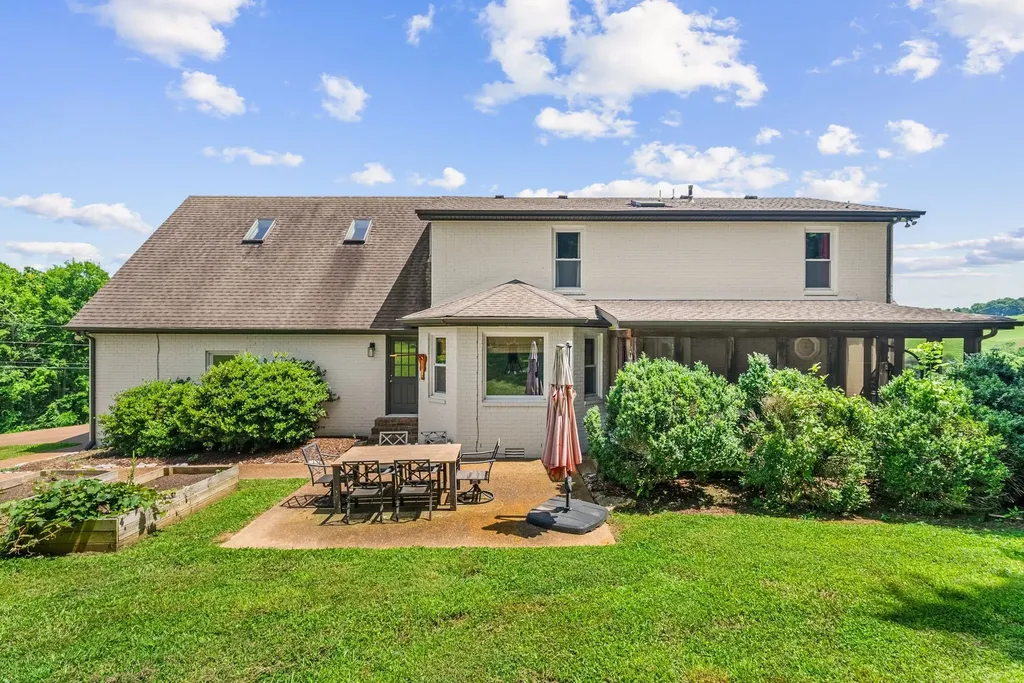 900 Dories Lane Lewisburg TN 37091