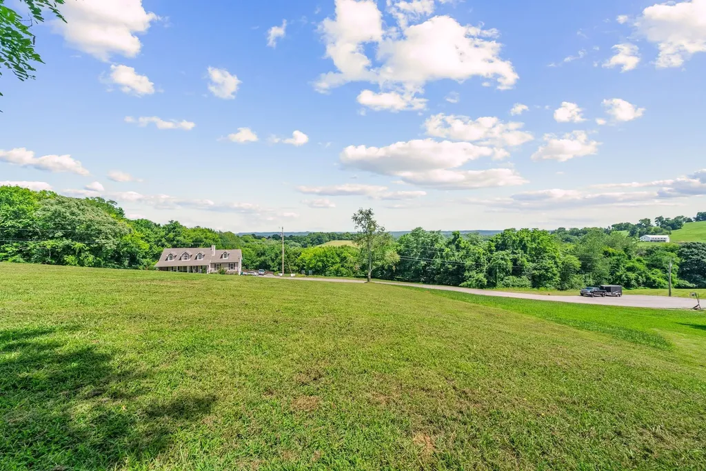 900 Dories Lane Lewisburg TN 37091