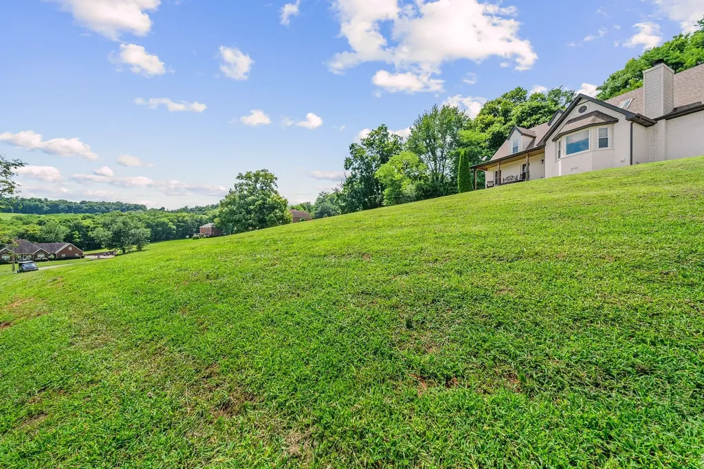 900 Dories Lane Lewisburg TN 37091