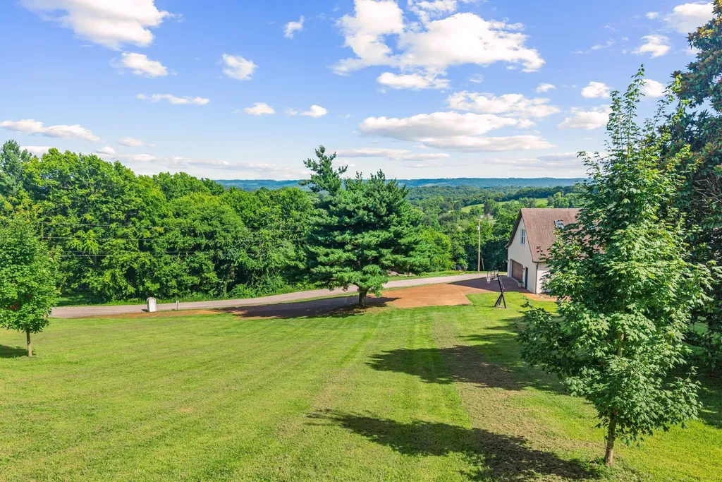 900 Dories Lane Lewisburg TN 37091