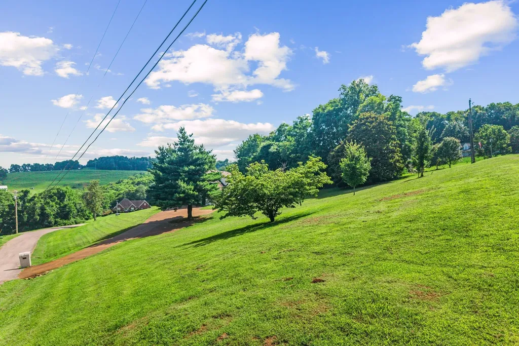 900 Dories Lane Lewisburg TN 37091