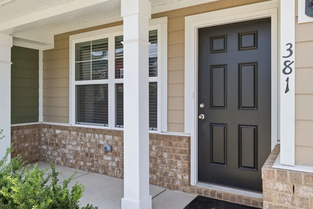 381 Ezra Street Pleasant View TN 37146
