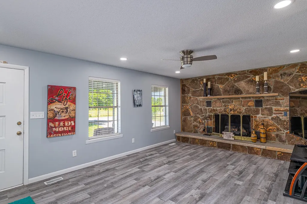 532 Housley Circle Dayton TN 37321