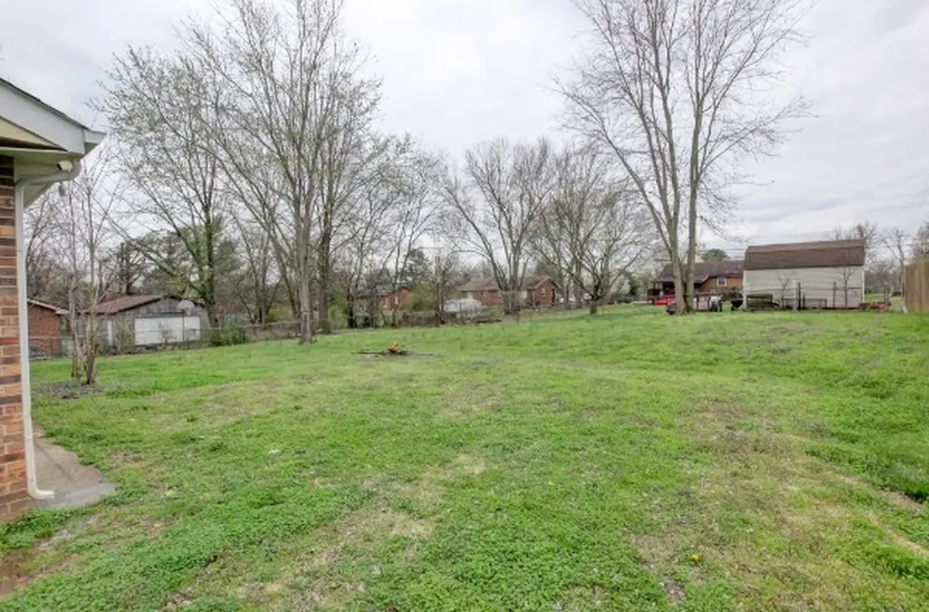 204 Hazelnut Court Clarksville TN 37042