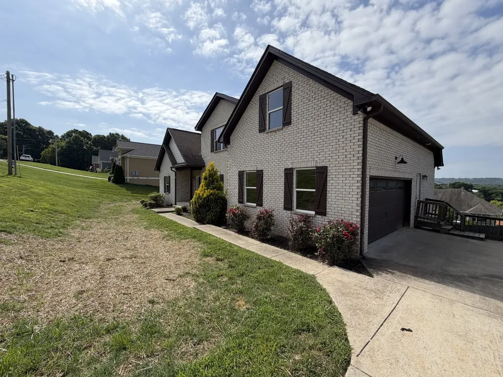 1707 Aster Drive Columbia TN 38401