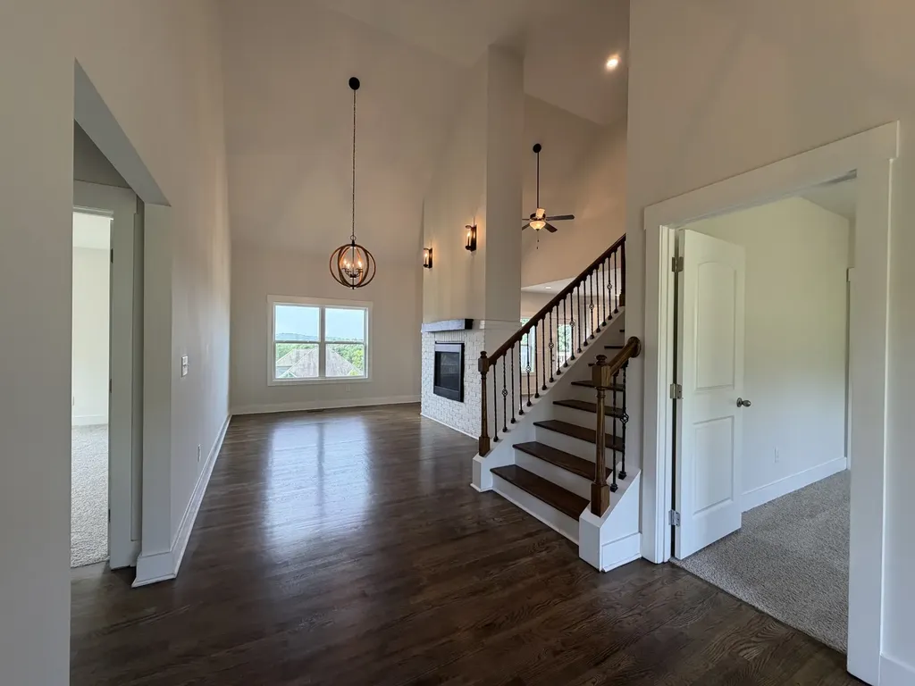 1707 Aster Drive Columbia TN 38401