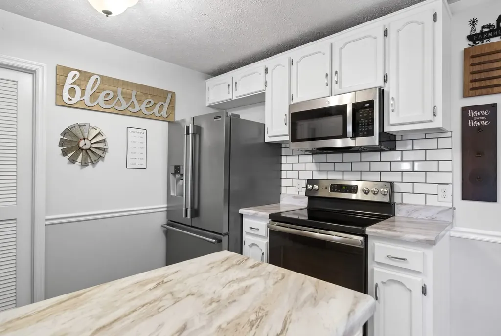 602 Highland Drive White House TN 37188