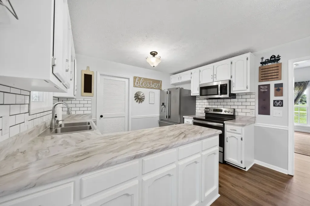 602 Highland Drive White House TN 37188
