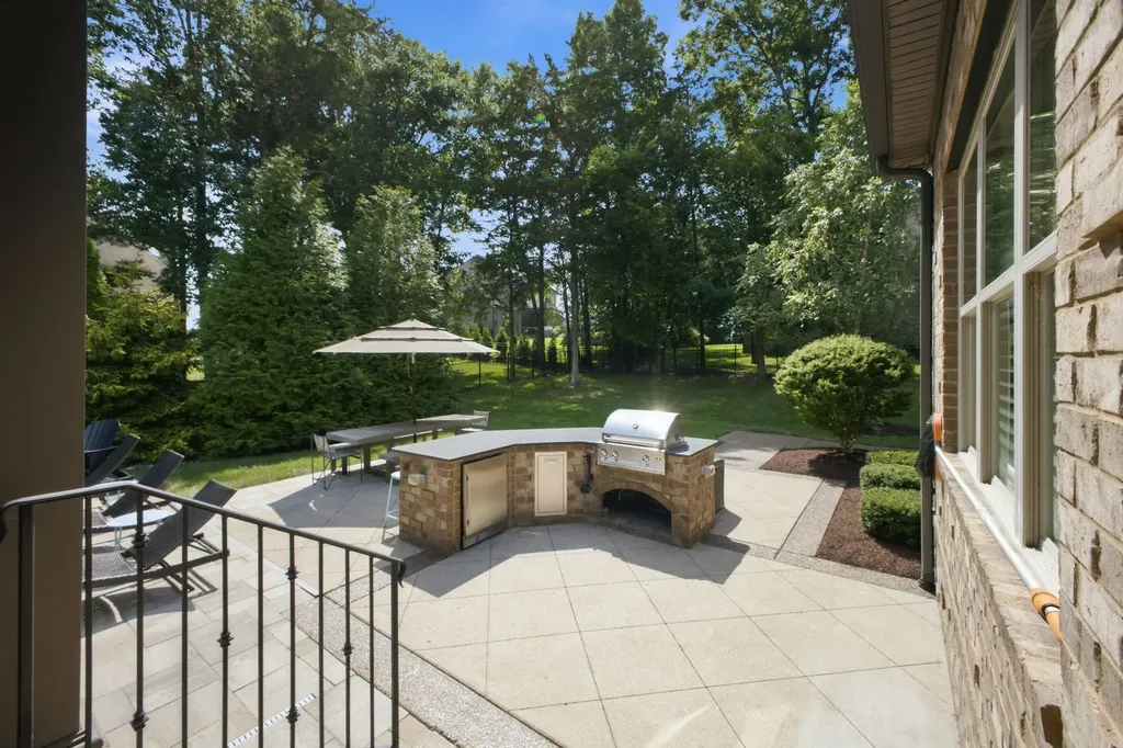 1807 Eaves Court Nolensville TN 37135