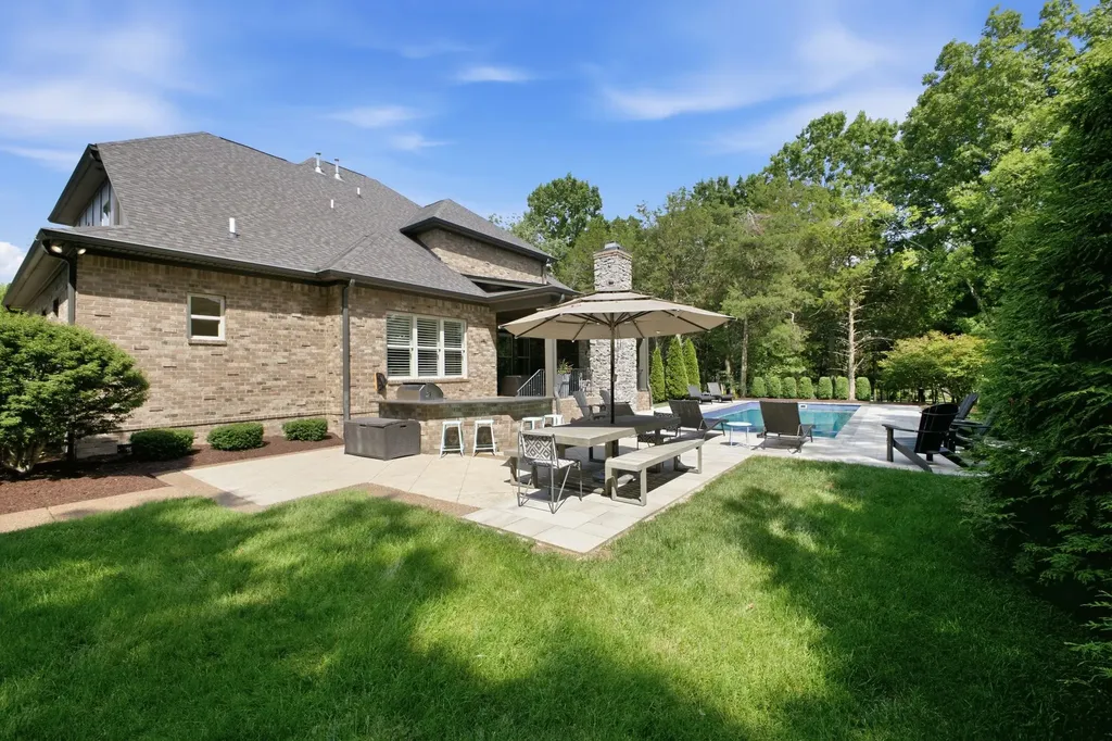 1807 Eaves Court Nolensville TN 37135