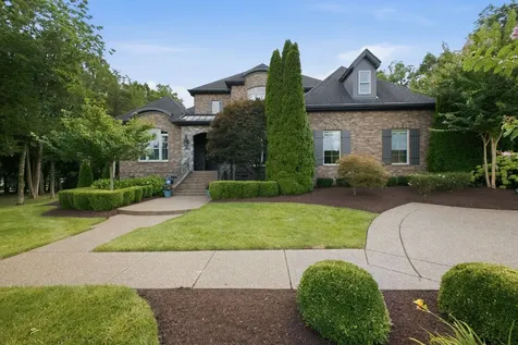 1807 Eaves Court Nolensville TN 37135