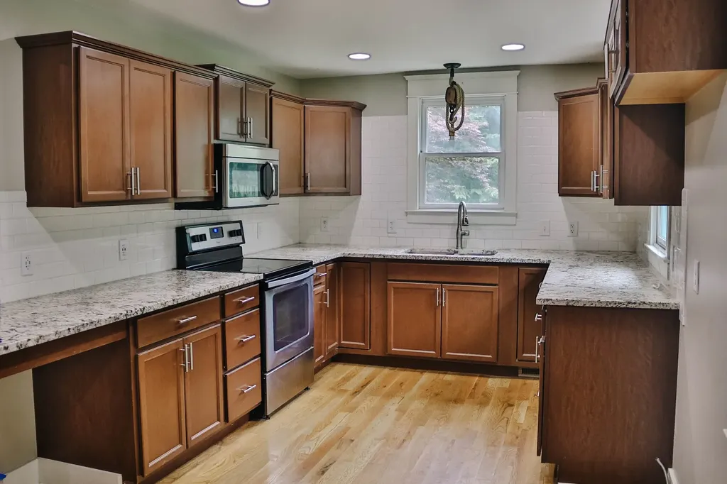 1660 Leatherwood Road White Bluff TN 37187