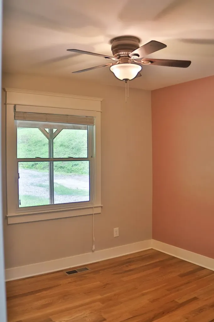 1660 Leatherwood Road White Bluff TN 37187