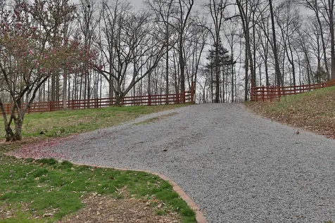 1660 Leatherwood Road White Bluff TN 37187